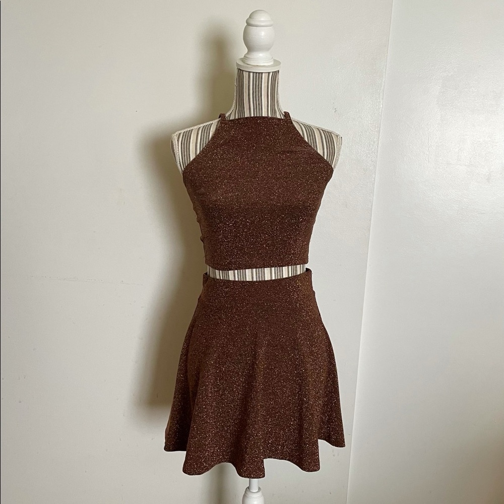 Forever 21 shimmer crop top and skirt set sz small
